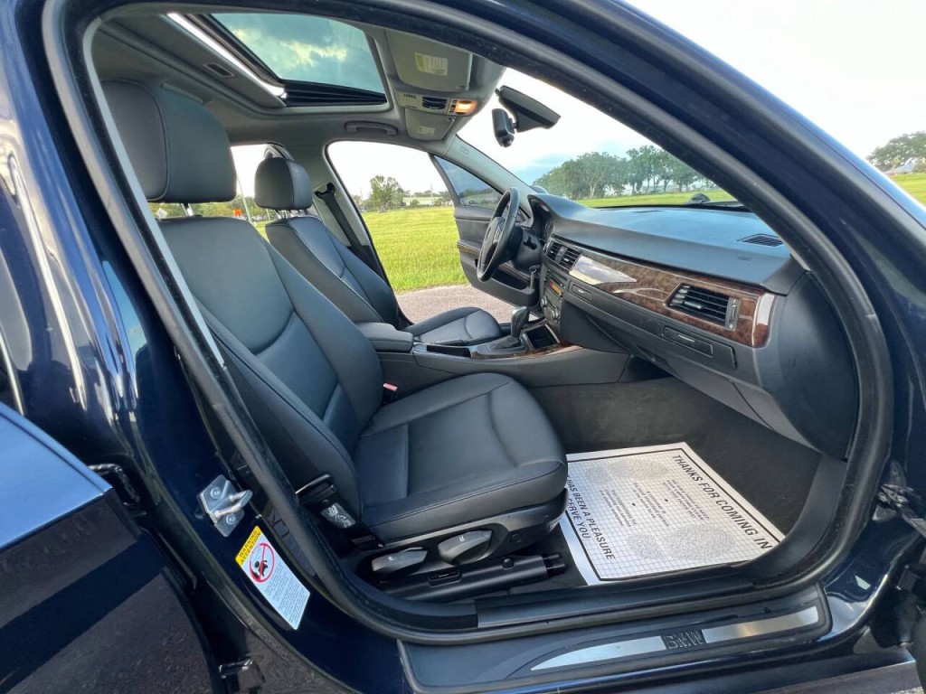 2009 BMW 3 Series Image 7