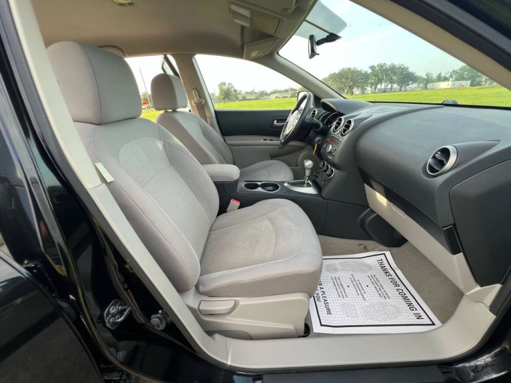 2013 Nissan Rogue Image 9