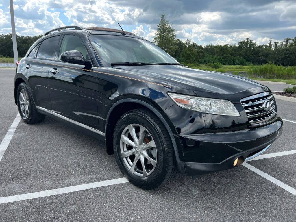 2008 INFINITI FX35 Image 2