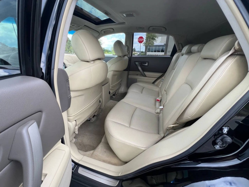 2008 INFINITI FX35 Image 6