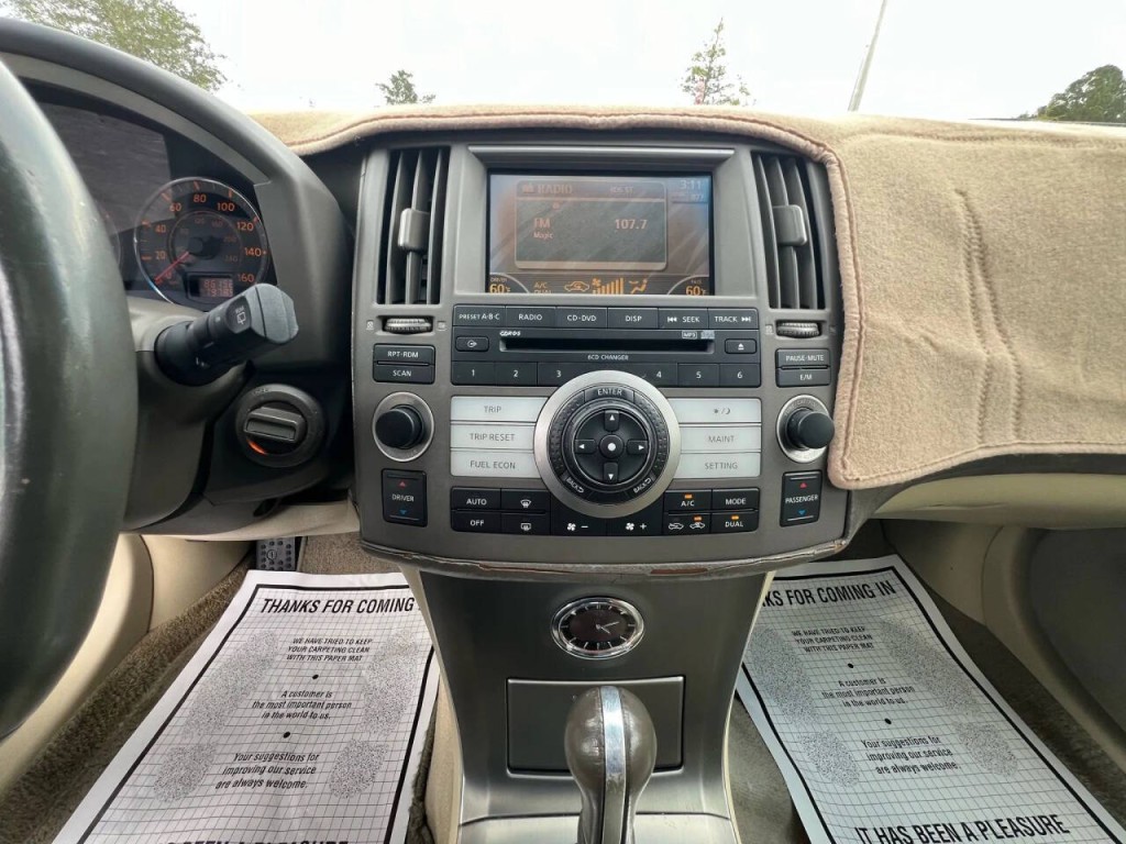 2008 INFINITI FX35 Image 10