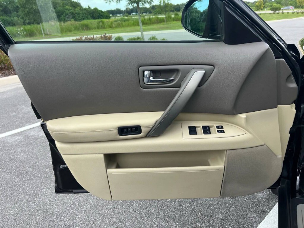2008 INFINITI FX35 Image 12