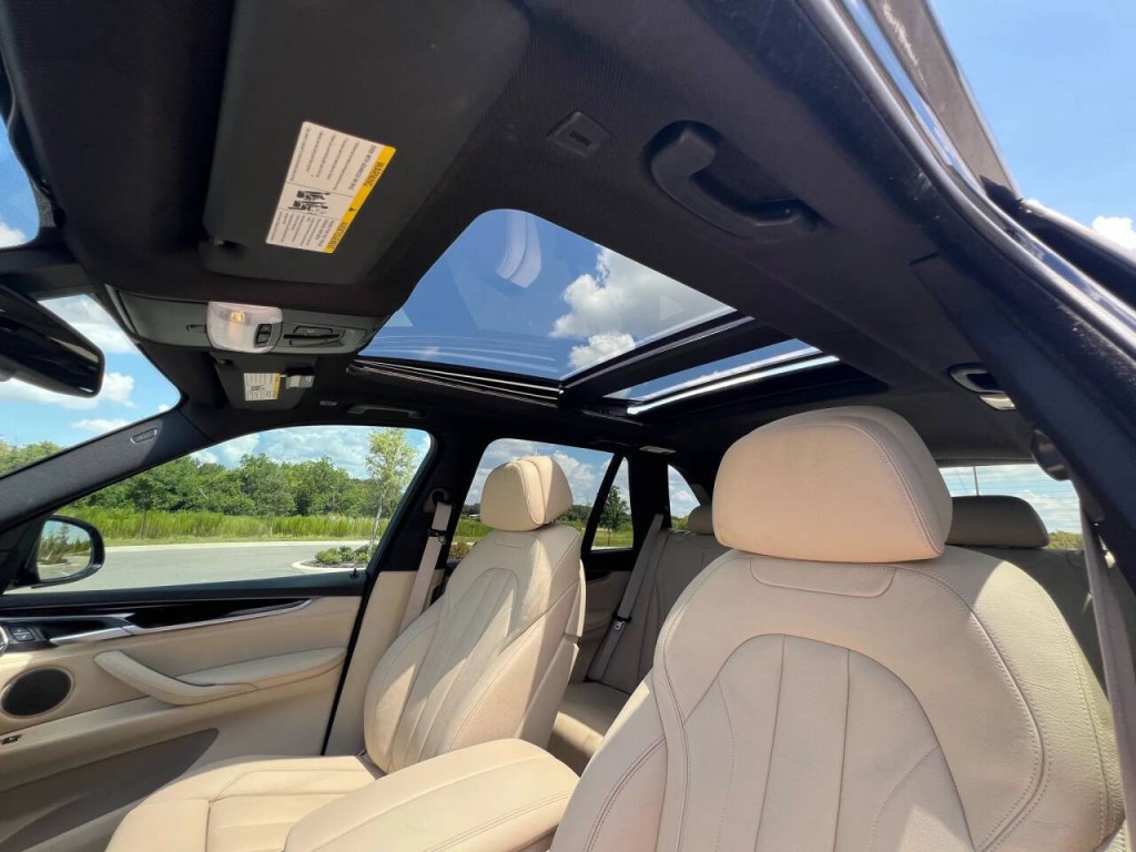 2015 BMW X5 Image 20