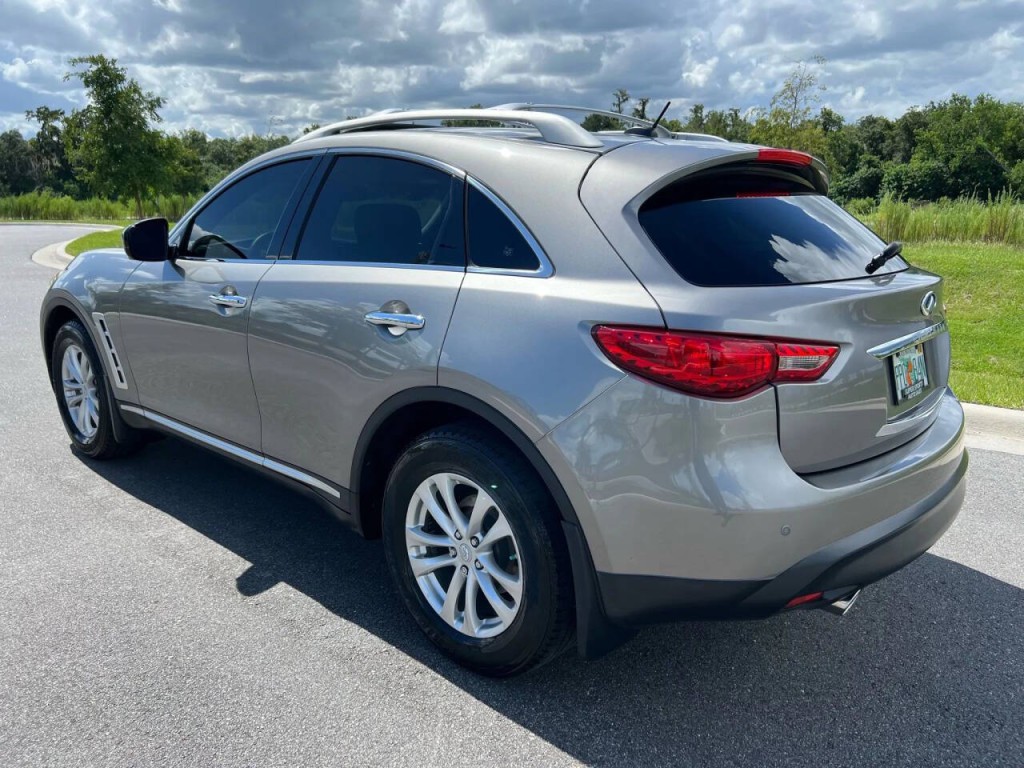 2009 INFINITI FX35 Image 4