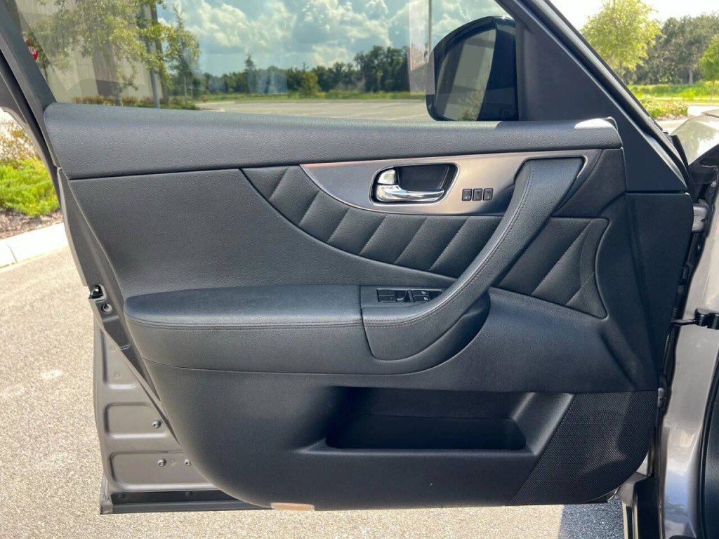 2009 INFINITI FX35 Image 14