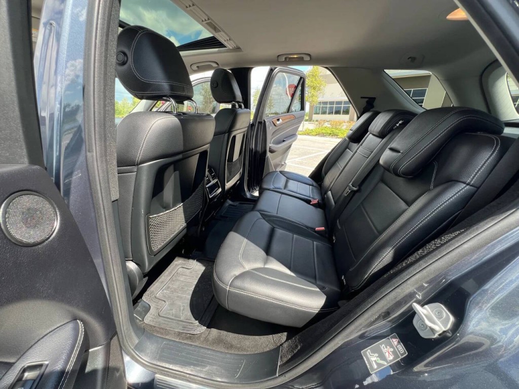 2012 Mercedes-Benz M-Class Image 8