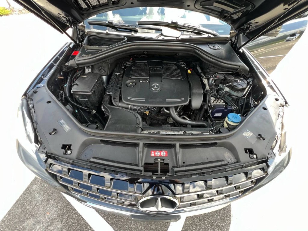 2012 Mercedes-Benz M-Class Image 18