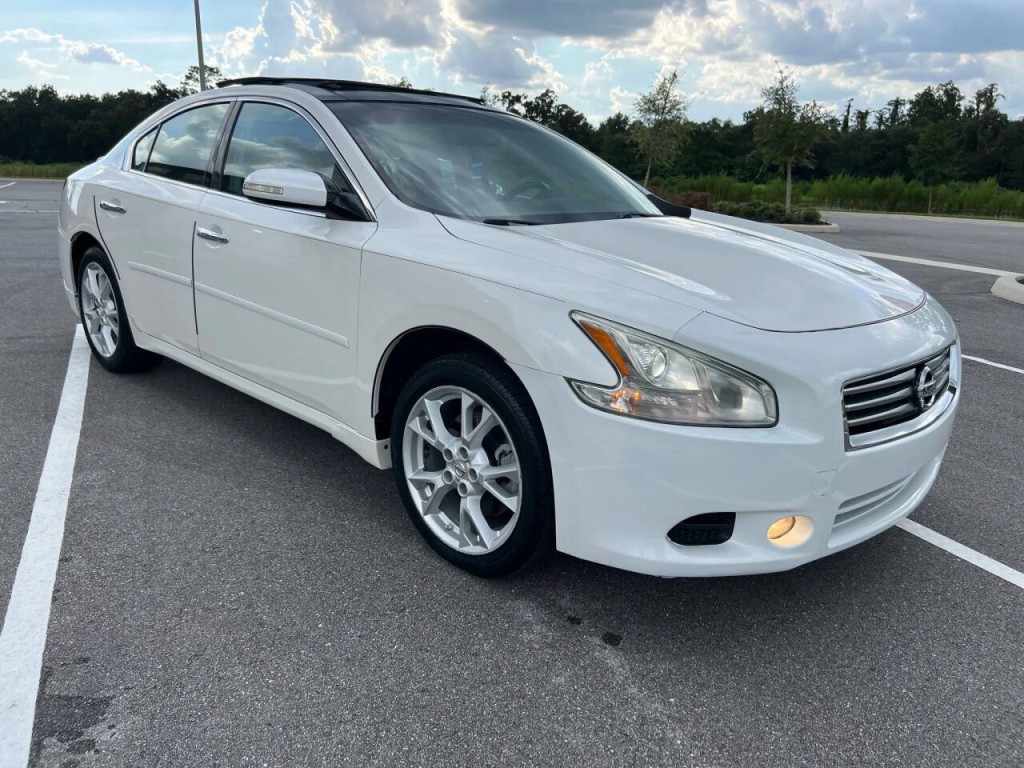 2012 Nissan Maxima Image 2