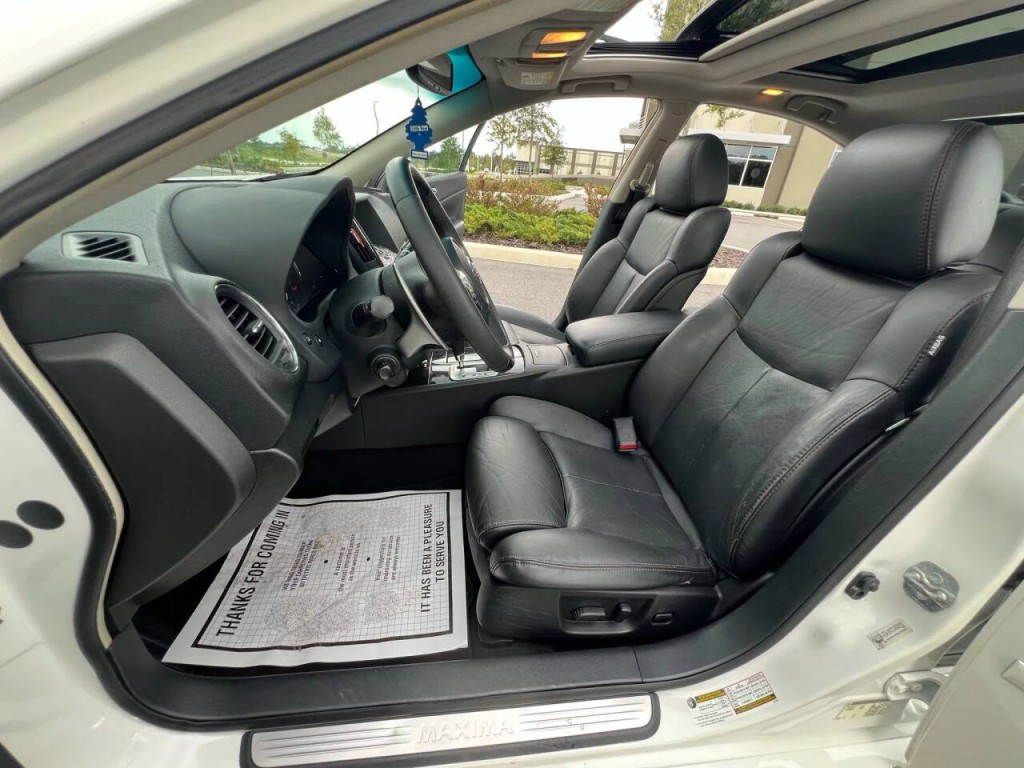 2012 Nissan Maxima Image 5