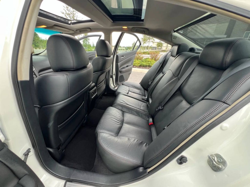 2012 Nissan Maxima Image 6