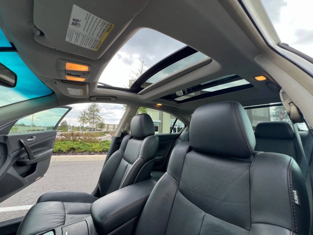 2012 Nissan Maxima Image 12