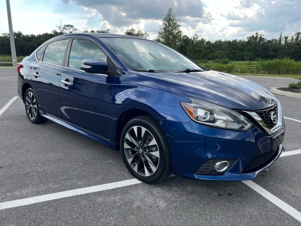 2018 Nissan Sentra Image 2