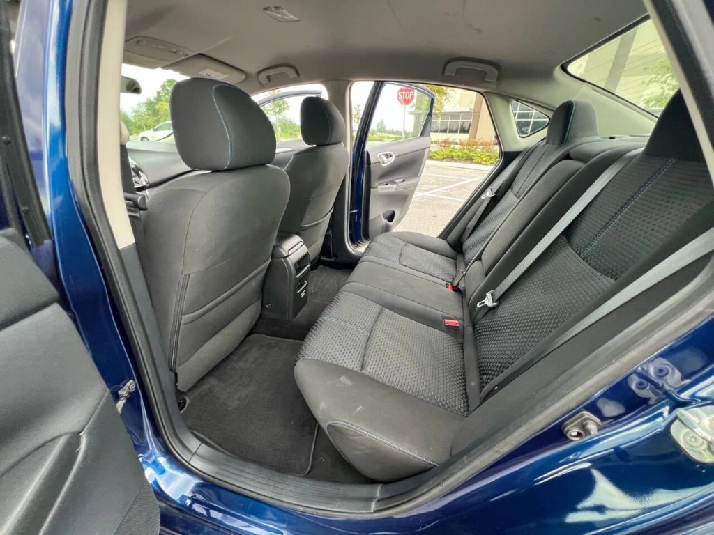 2018 Nissan Sentra Image 6