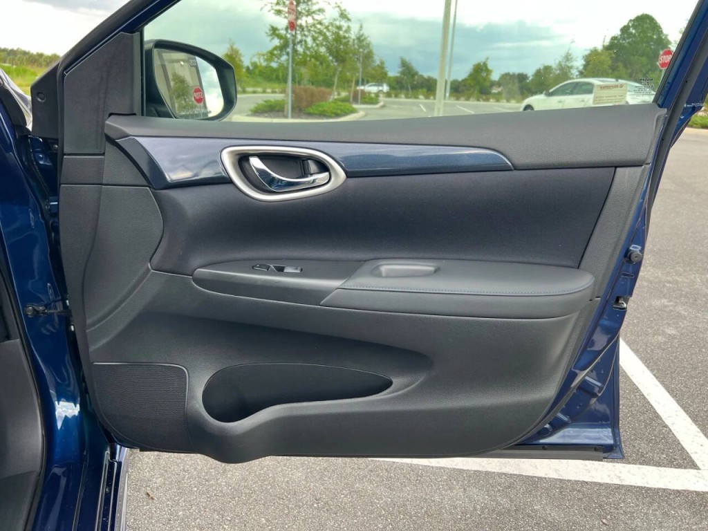 2018 Nissan Sentra Image 13