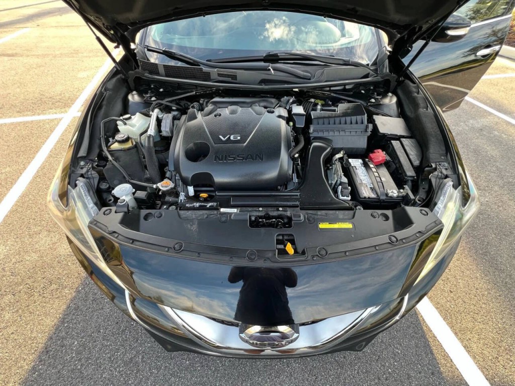 2017 Nissan Maxima Image 16