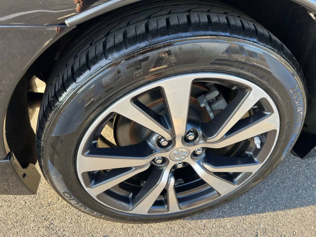 2017 Nissan Maxima Image 17