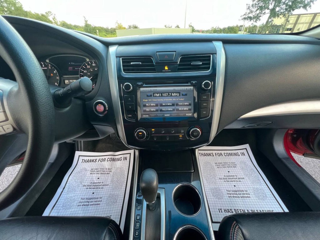 2014 Nissan Altima Image 10