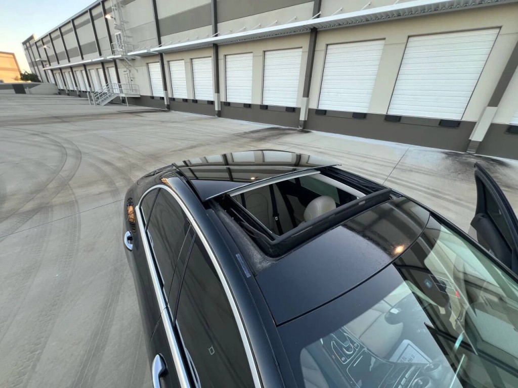 2015 Mercedes-Benz C-Class Image 19