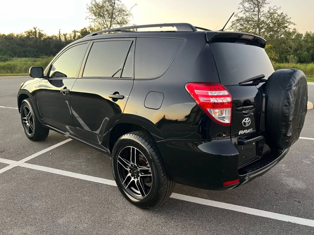 2012 Toyota Rav4 Image 4