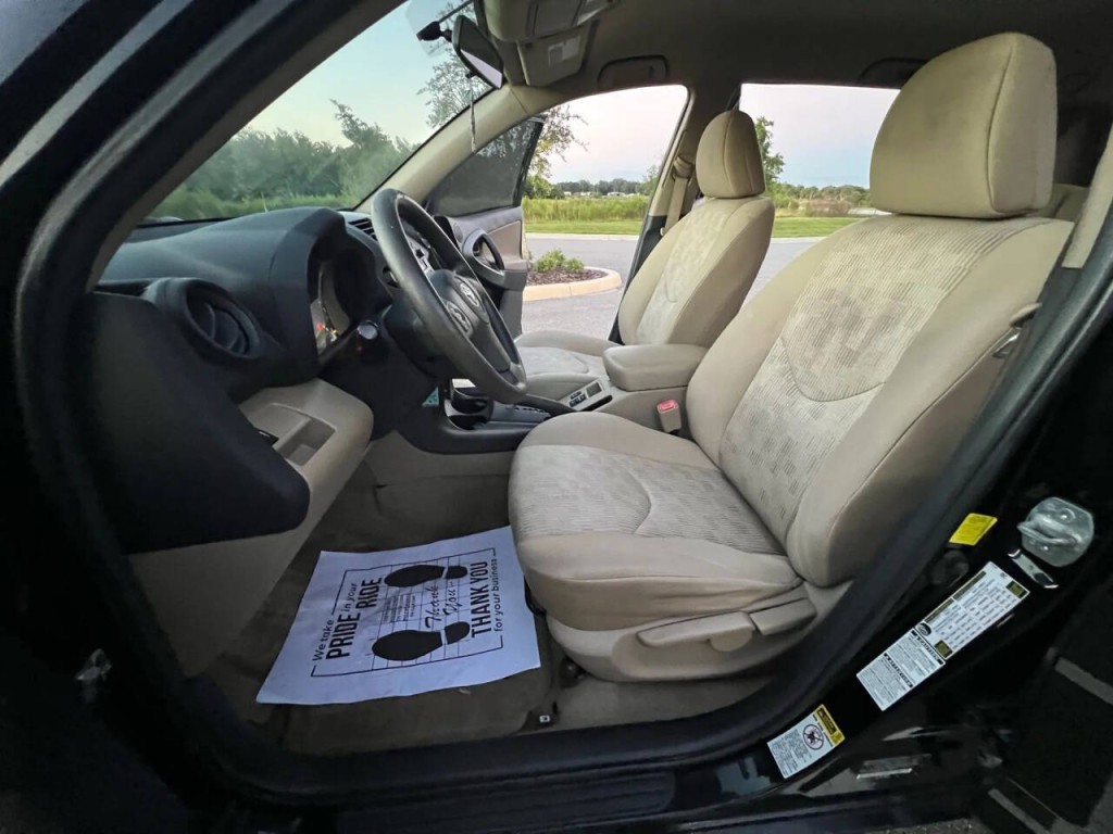 2012 Toyota Rav4 Image 5