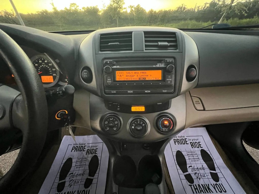 2012 Toyota Rav4 Image 11