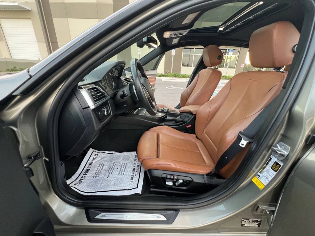 2016 BMW 3 Series Image 5