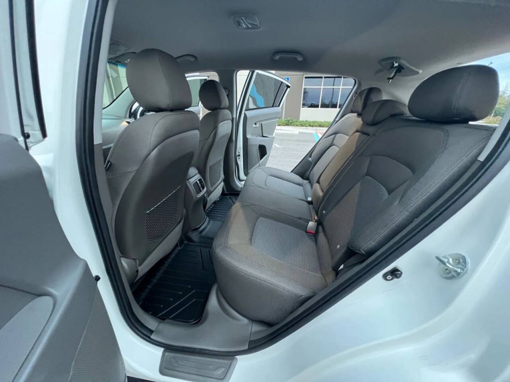 2015 Kia Sportage Image 6