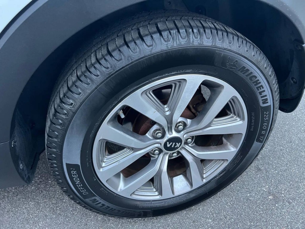 2015 Kia Sportage Image 17