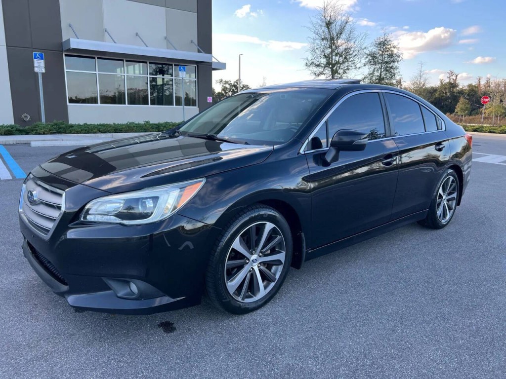 2015 Subaru Legacy Image 1