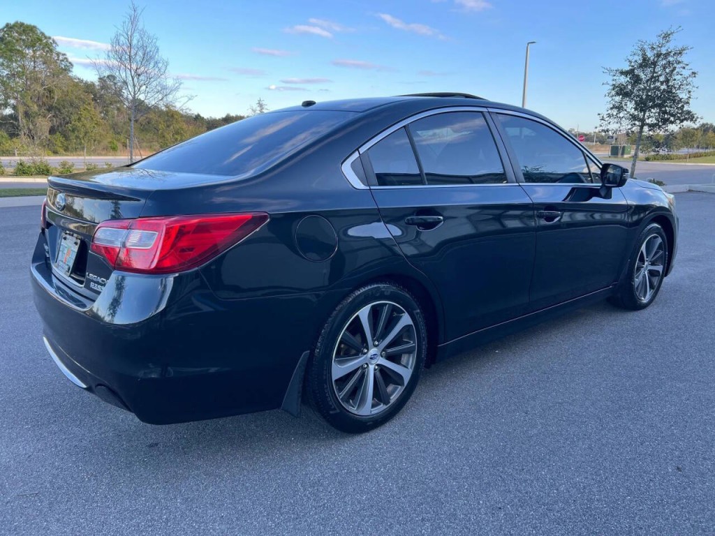 2015 Subaru Legacy Image 3