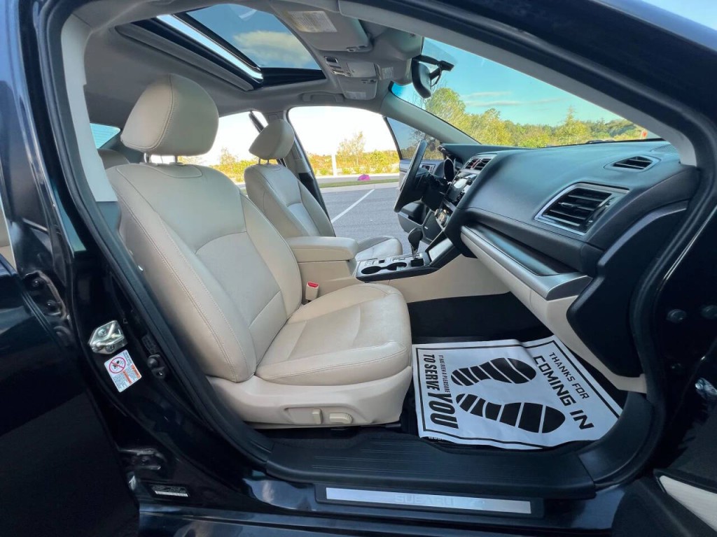 2015 Subaru Legacy Image 7