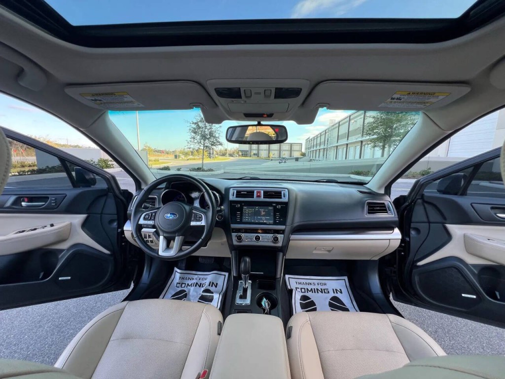 2015 Subaru Legacy Image 9