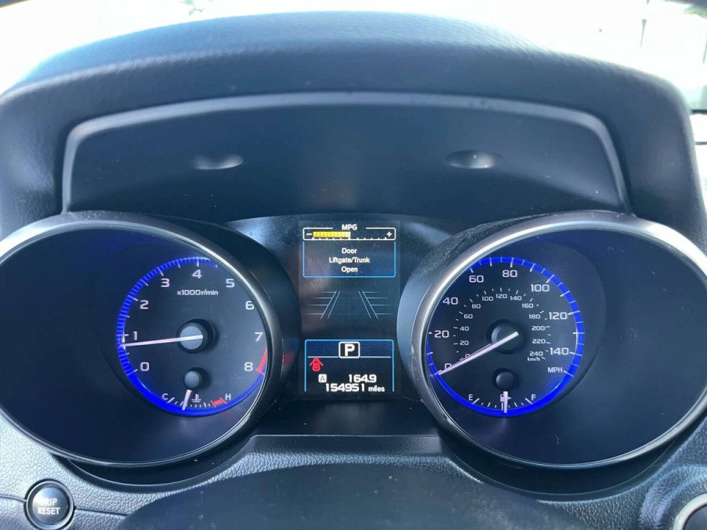 2015 Subaru Legacy Image 11