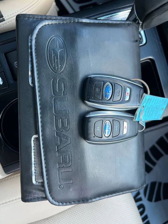 2015 Subaru Legacy Image 19