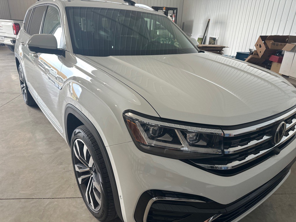 2021 Volkswagen Atlas Image 2
