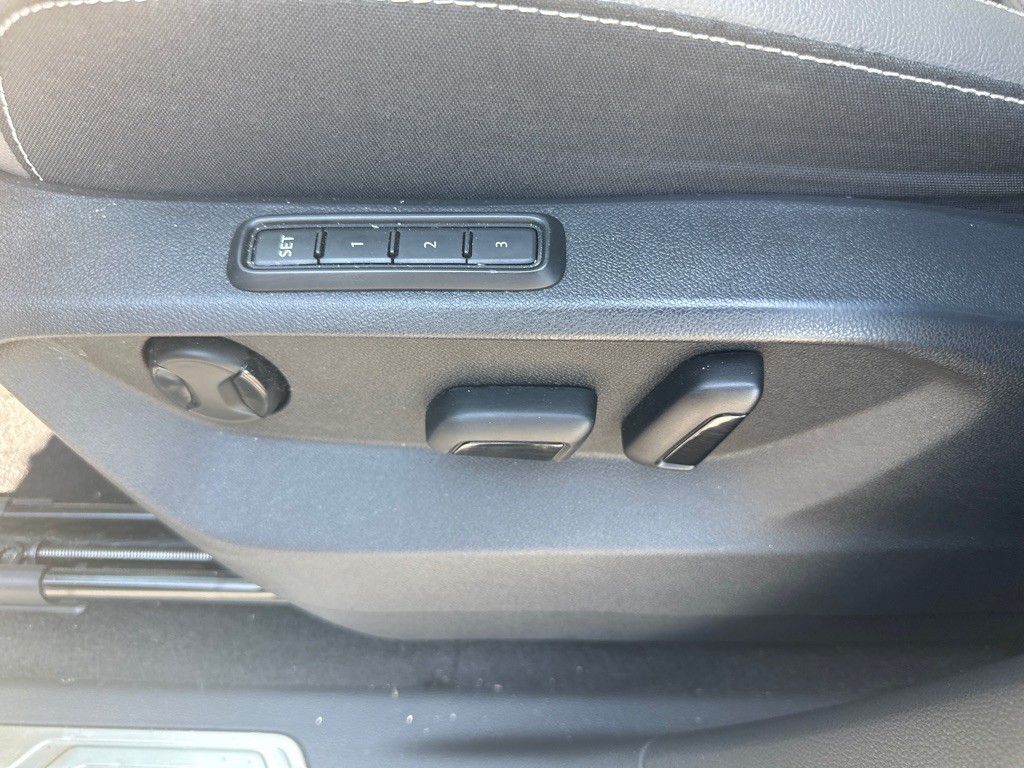 2021 Volkswagen Atlas Image 16