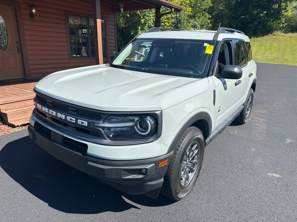 2022 Ford Bronco Image 2