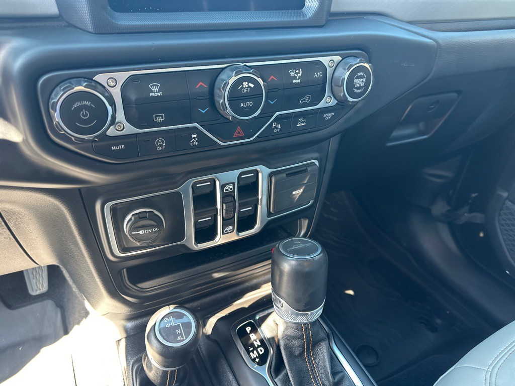 2023 Jeep Gladiator Image 16