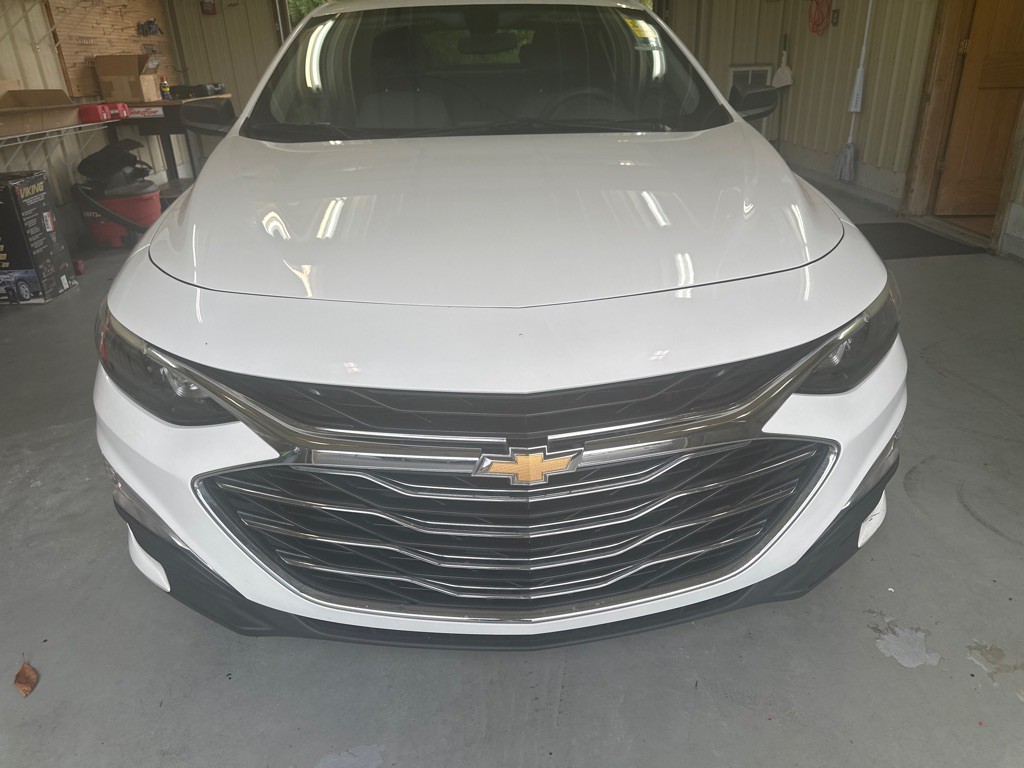 2020 Chevrolet Malibu Image 2