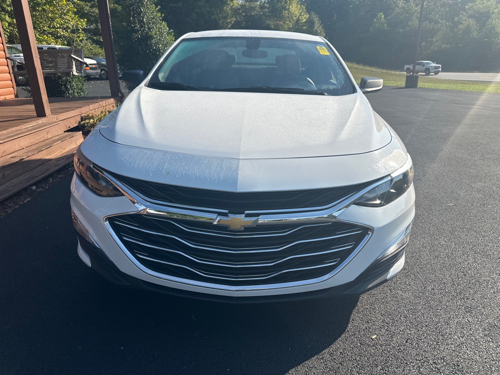 2020 Chevrolet Malibu Image 3