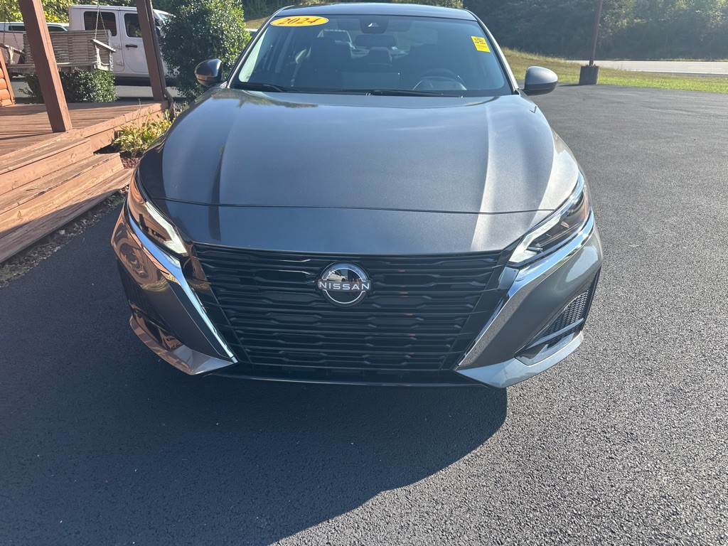 2024 Nissan Altima Image 3