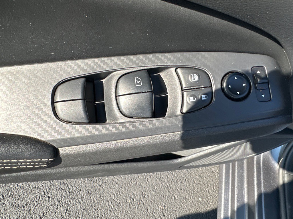 2024 Nissan Altima Image 17