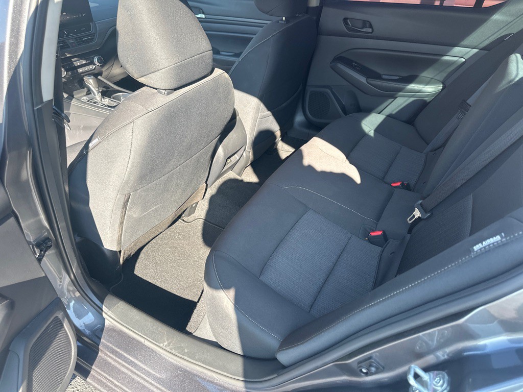 2024 Nissan Altima Image 30