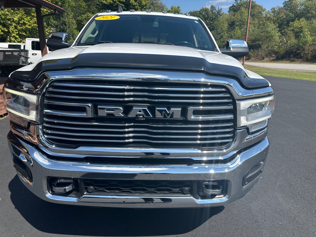 2021 RAM 3500 Image 3