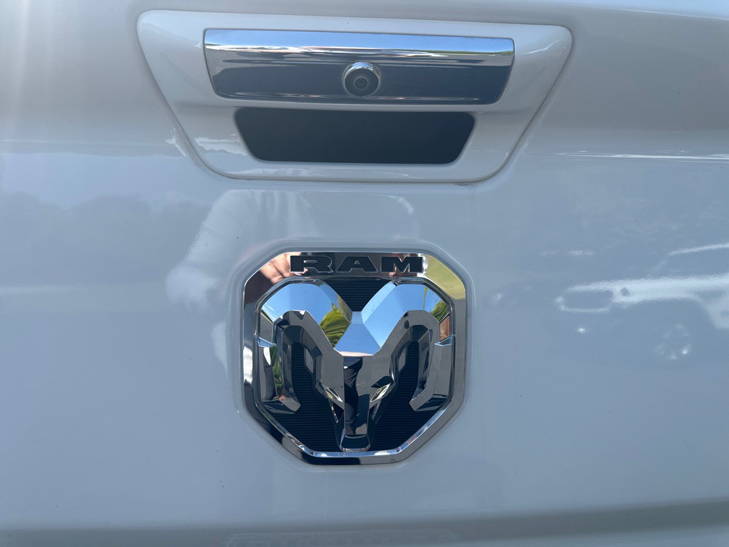 2021 RAM 3500 Image 14