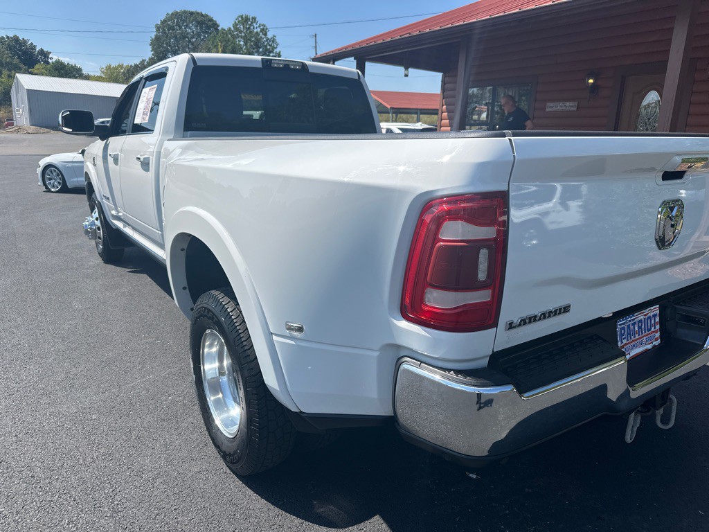 2021 RAM 3500 Image 15