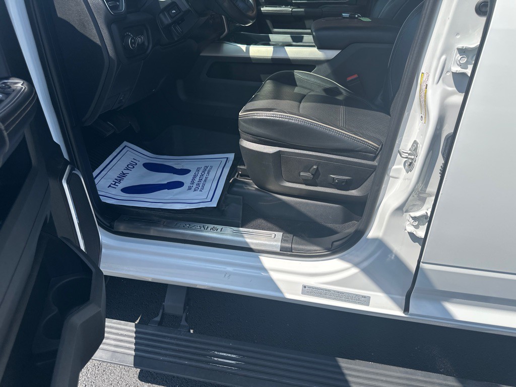 2021 RAM 3500 Image 18