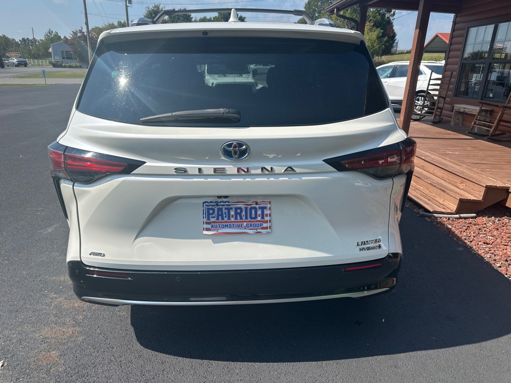 2021 Toyota Sienna Image 11