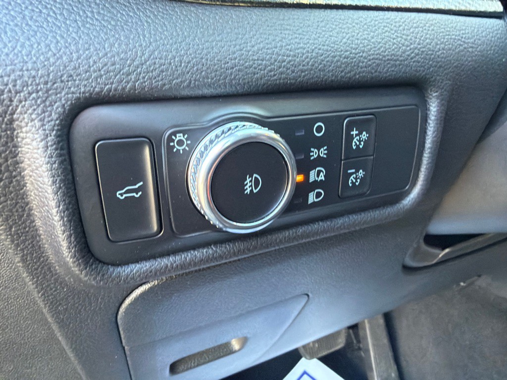 2022 Ford Explorer Image 17