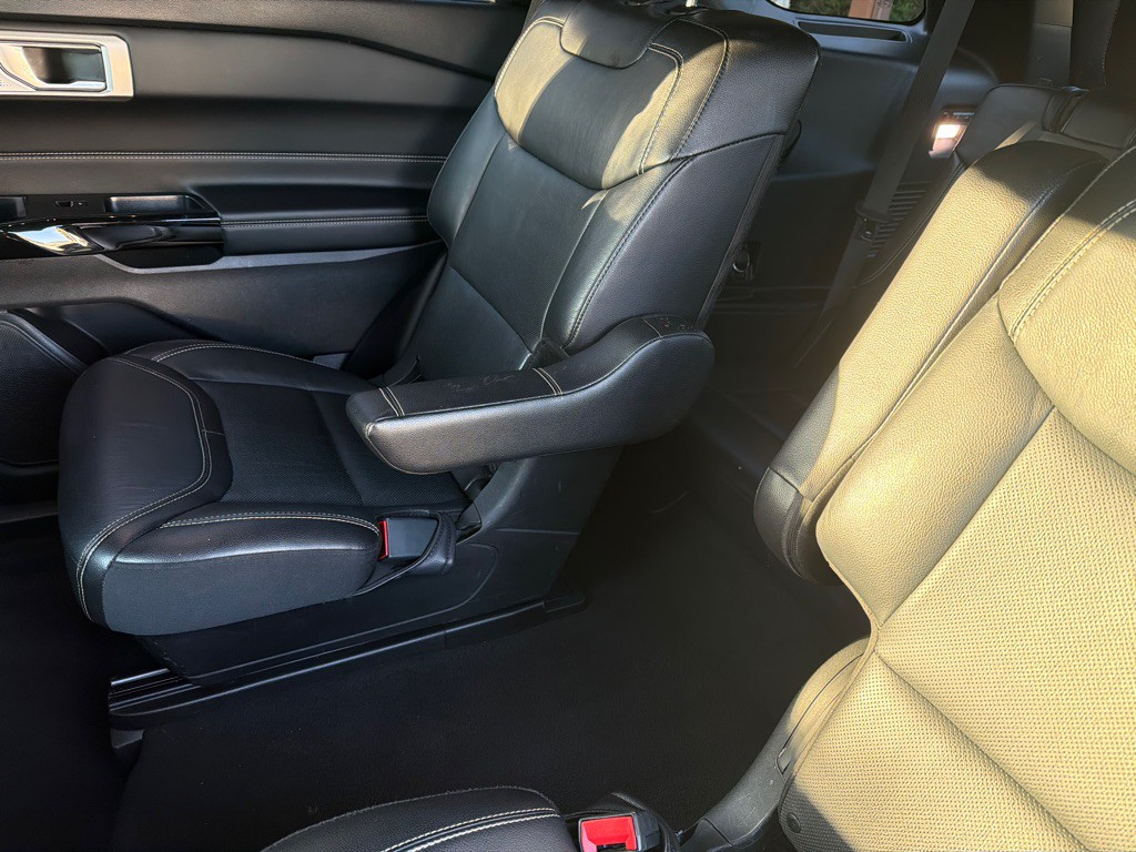 2022 Ford Explorer Image 28